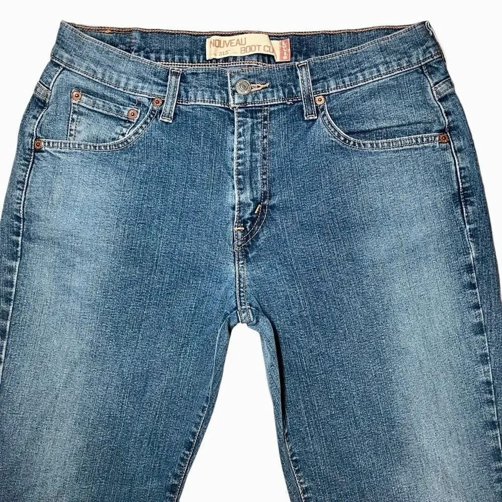 Levi’s 515 Vintage Nouveau Bootcut Jeans in Blue Wash Women’s 10